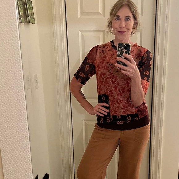 Meet your Posher, Rebecca - Picture 2 of 2